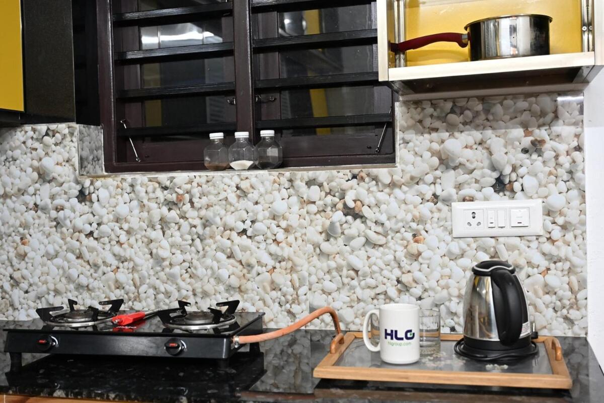 Apartament Elamkulam Penthouse - 3Bhk Ac With Kitchen - Kochi Chottanikara Zewnętrze zdjęcie